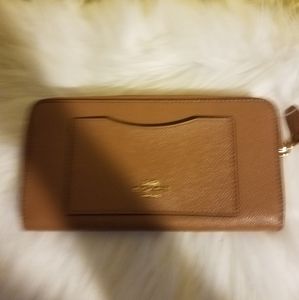 Nwt Coach full size Accordion zipper wallet